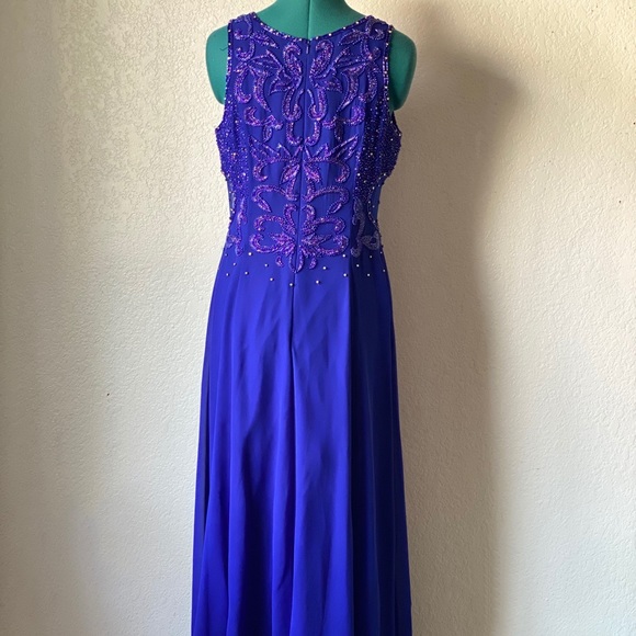 Beautiful  blue beaded Prom  formal dress sz M - Picture 2 of 7